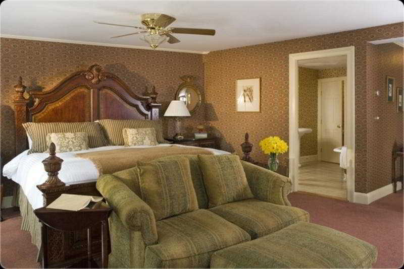 Bed and Breakfast The Manor On Golden Pond Holderness Esterno foto