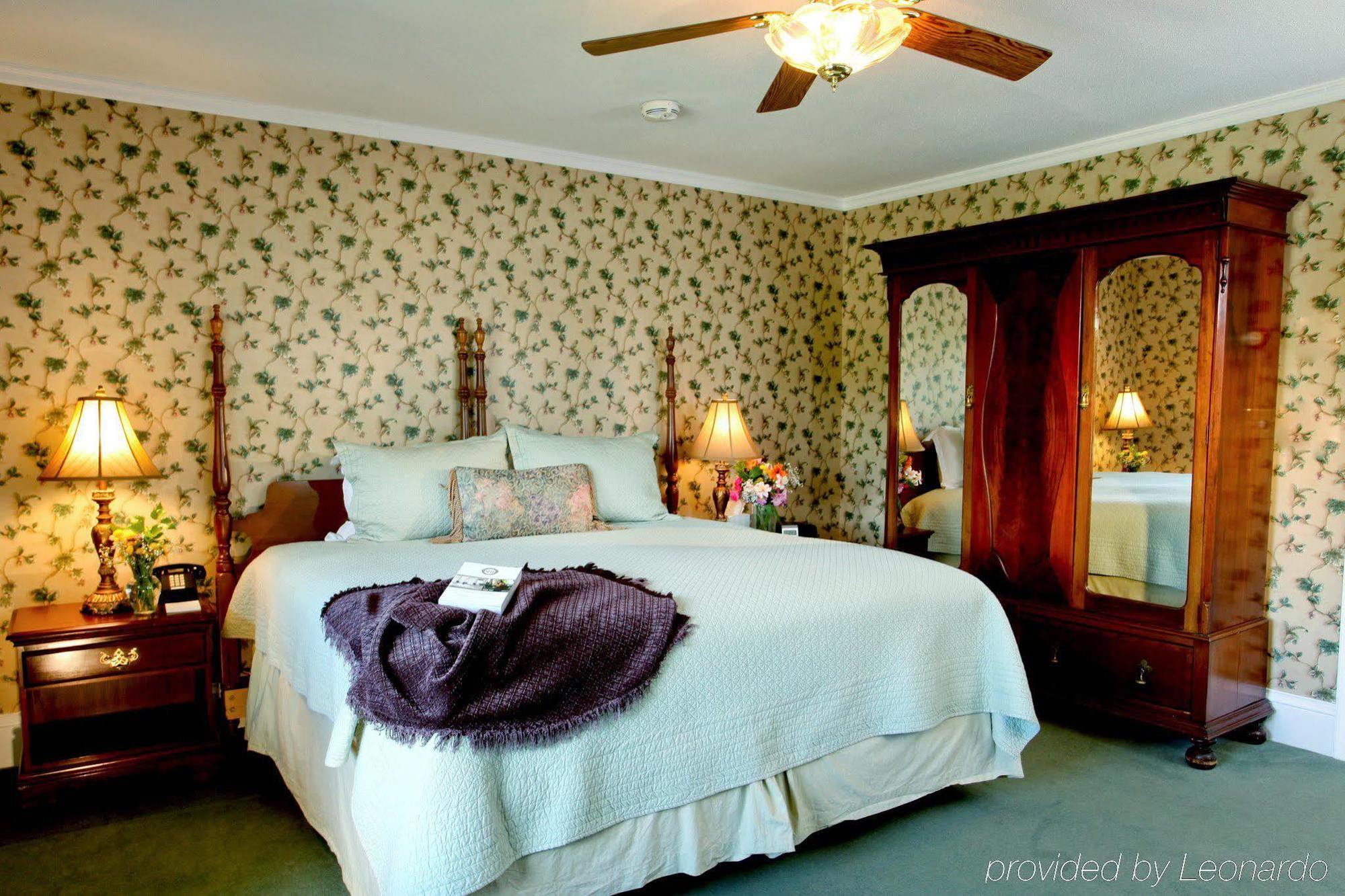 Bed and Breakfast The Manor On Golden Pond Holderness Esterno foto
