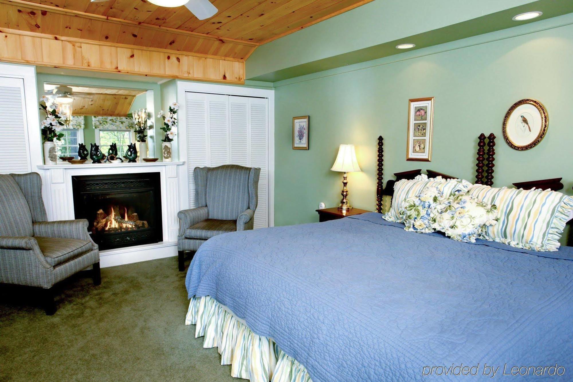Bed and Breakfast The Manor On Golden Pond Holderness Esterno foto